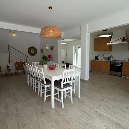 Nyaraló Dad's Lagos